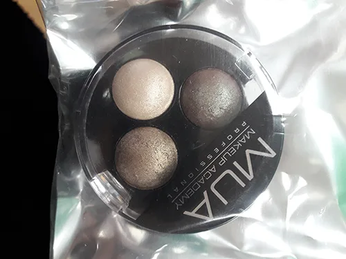 Eye shadow