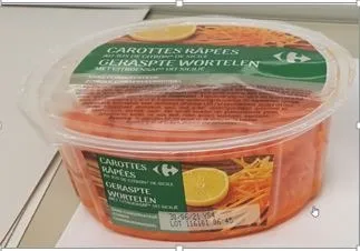 Carottes râpées au jus de citron de sicile