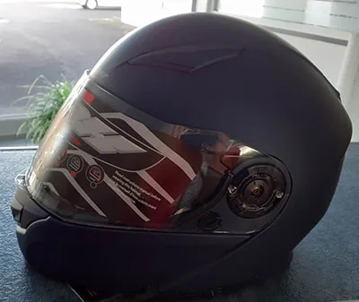 Motorcycle helmet