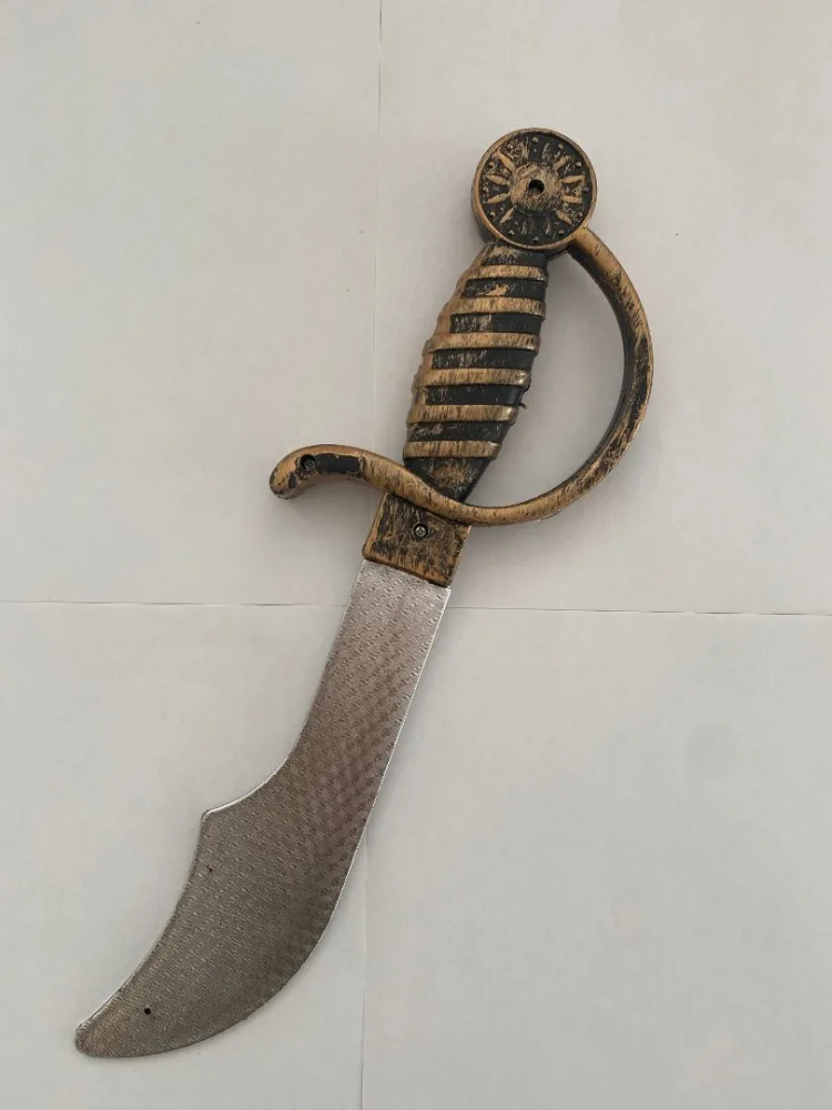 Sabre/epee contenu dans deguisement captain jack