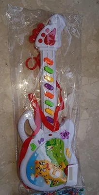 Toy guitar