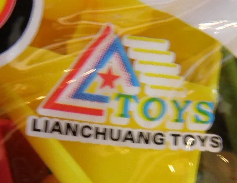 Plastic construction toy