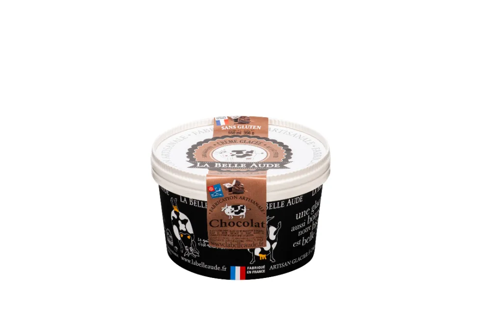 Crèmes glacées 550 ml : café 100% arabica, caramel à la crème et fleur de sel de gruissan, chocolat, marron avec morceaux de marron glacé, menthe avec feuilles de menthe et copeaux de chocolat.