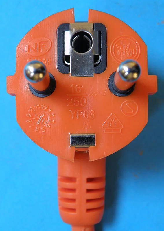 Extension cord