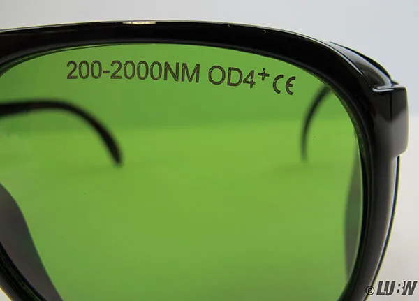 Laser safety glasses