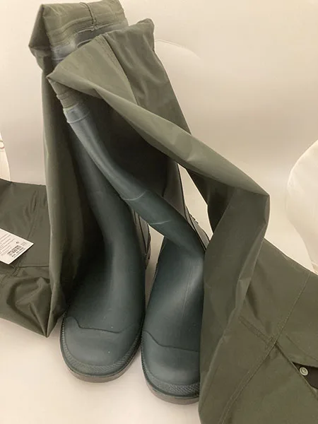 Wader boots