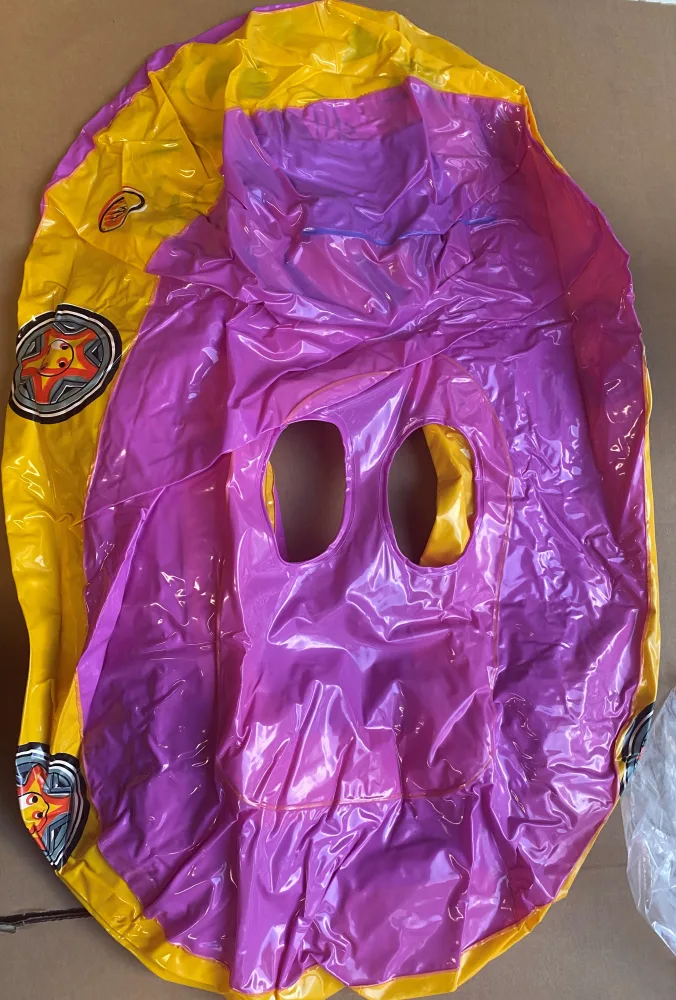 Inflatable floating seat