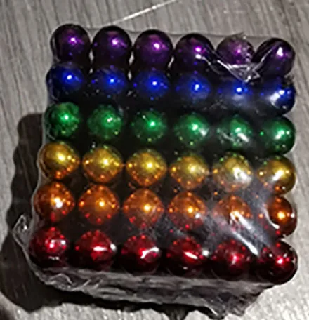 Magnetic balls