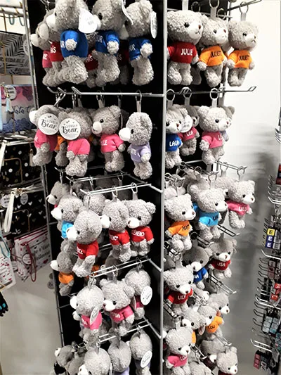Key ring with a plush toy