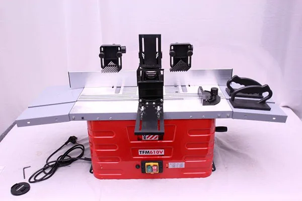 Wood table router