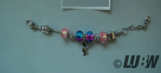 Bracelet with pendant