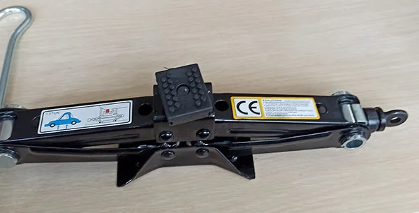 Scissor jack