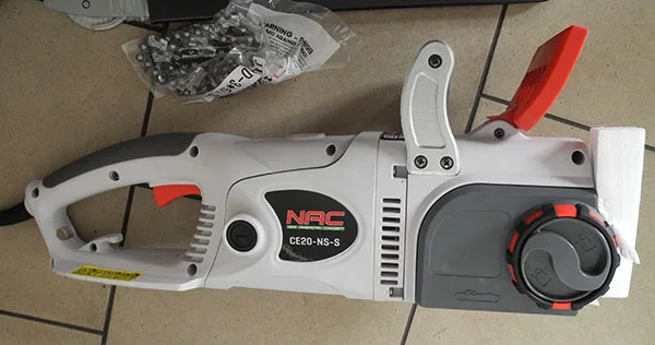 Electric chainsaw