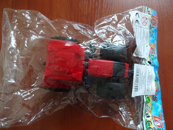 Toy tractor