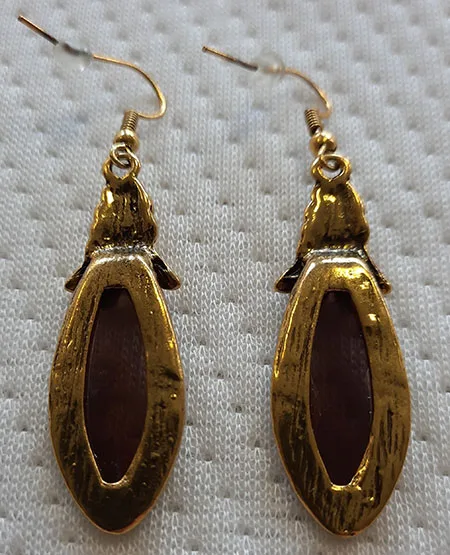 Necklace and earrings set