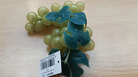 Decorative grapes