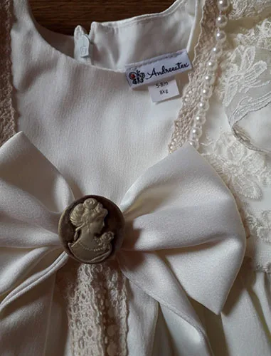 Babies' dress