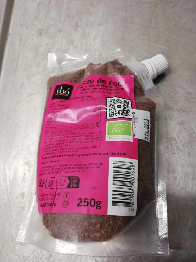 Sève de fleur de cocotier cristallisée non raffinée dit sucre de coco biologique