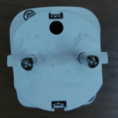 Plug adaptor