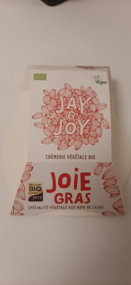 Spécialité végétale au lait d'amande et noix de cajou