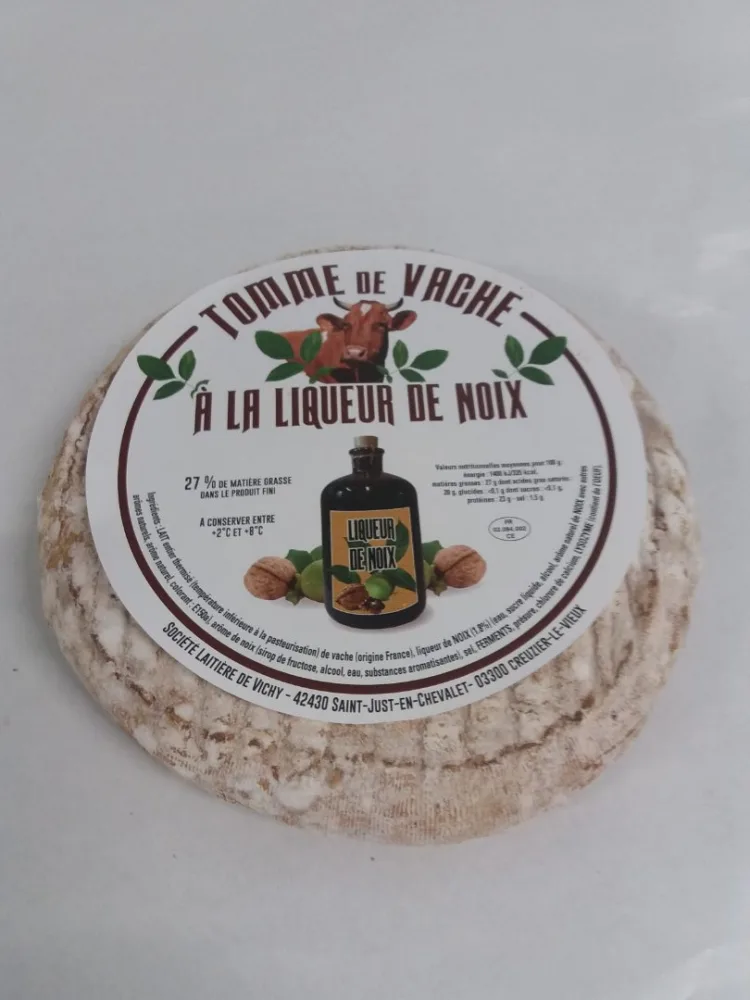 Tomme a la liqueur de noix au lait de vache thermisé