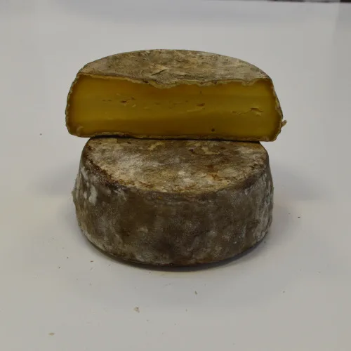 Tommes de savoie frermière (igp), tommette fermière, fromage sarvan