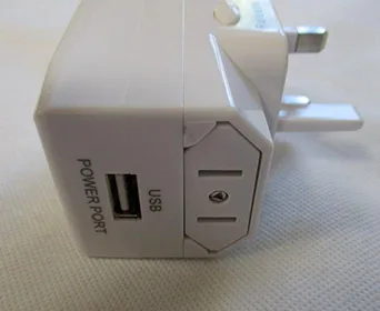 Universal travel adaptor
