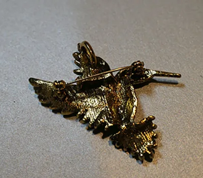 Brooch set