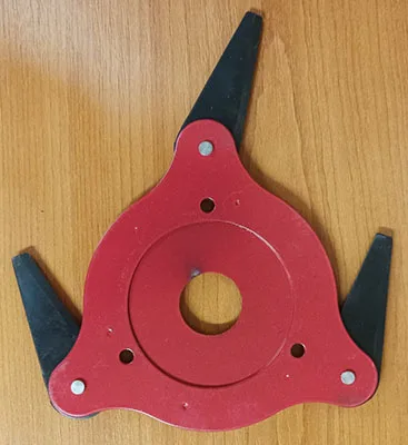 Flail-type cutting attachment for brush cutter