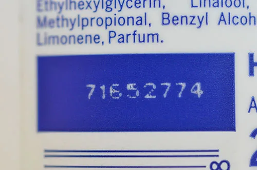Moisturising milk