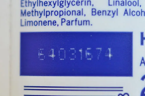 Moisturising milk