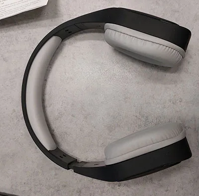 Wireless headphones