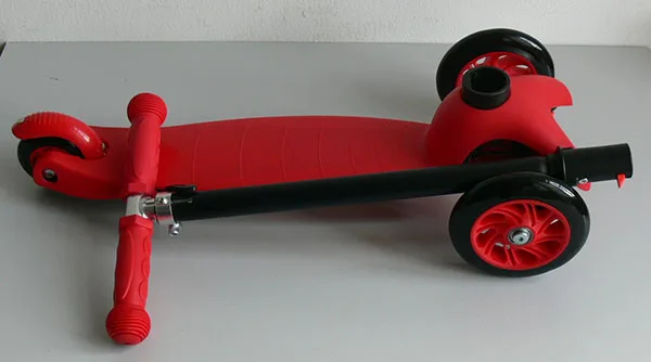 Toy scooter