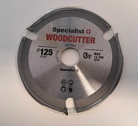 Circular saw blade for angle grinders