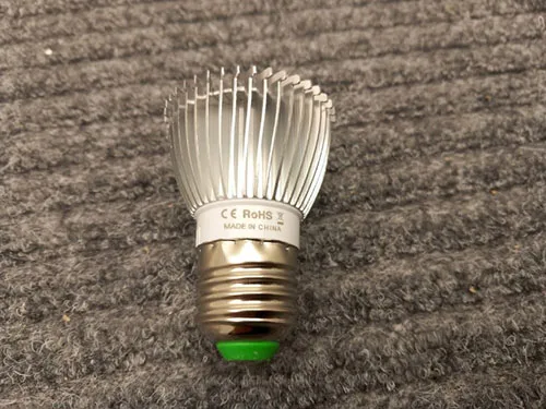 LED light bulb