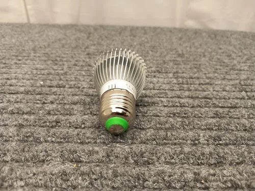 LED light bulb