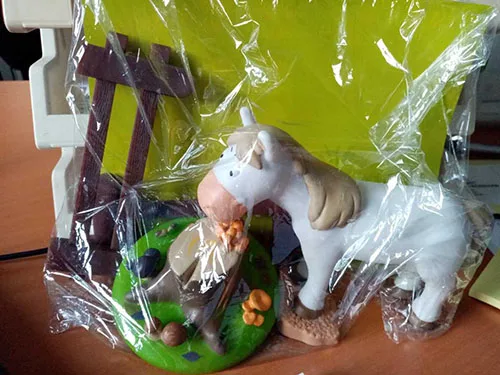 Toy figurines