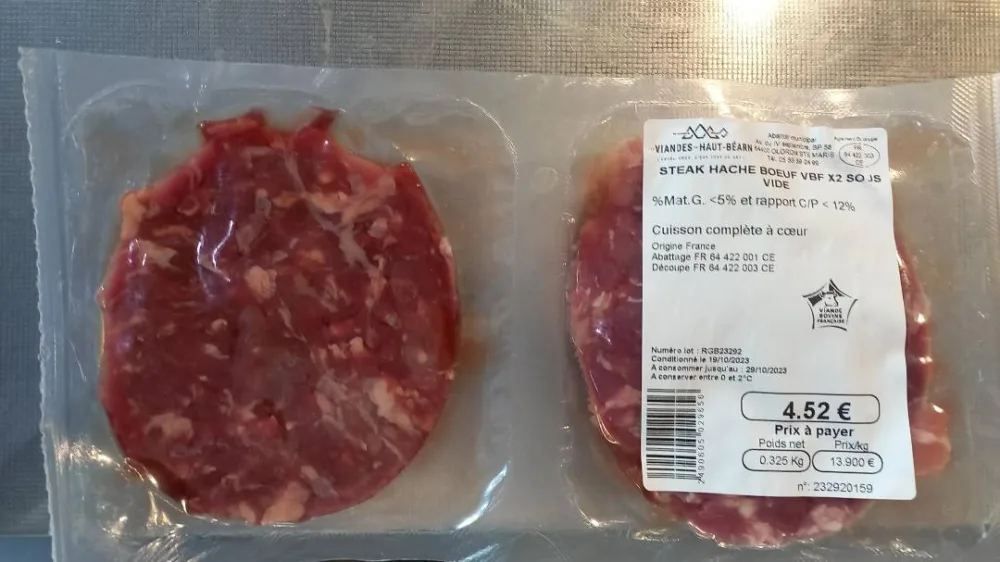 Steak hache et hache de boeuf sous vide