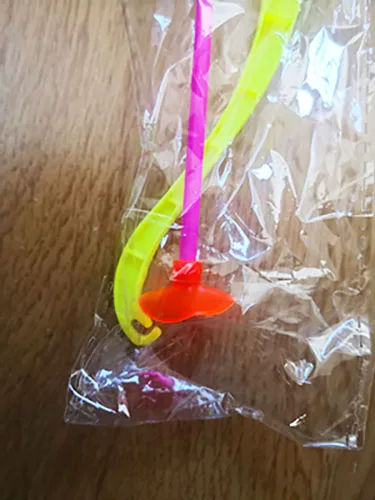 Toy bow with arrow