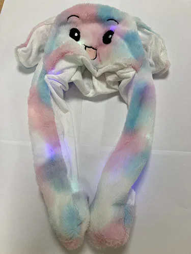 Hat with lighting chain