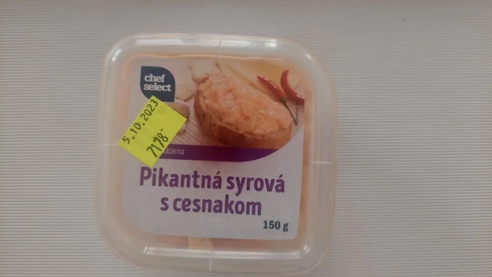 Nevyhovujúci výrobok Pikantná syrová nátierka s cesnakom, Delimax