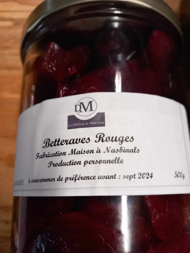 Jardiniere de legumes/ haricots verts/ betteraves rouges /cotes de blette / ratatouille a la provencale / tapenade olives noires / tapenade olives vertes / pate pur porc/ pate sanglier/ tartinade chorizo-chevre/ tripes a l'ancienne/ daube de sangli