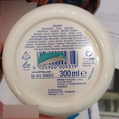 Moisturising cream