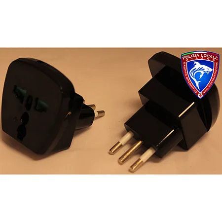 Travel adaptor