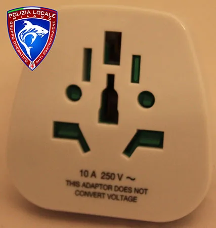 Travel adaptor
