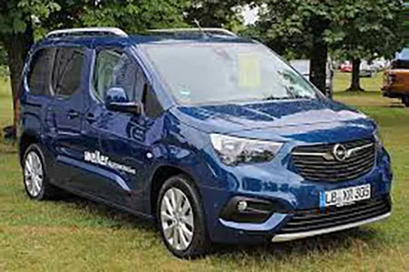 Passenger van / Light commercial vehicle