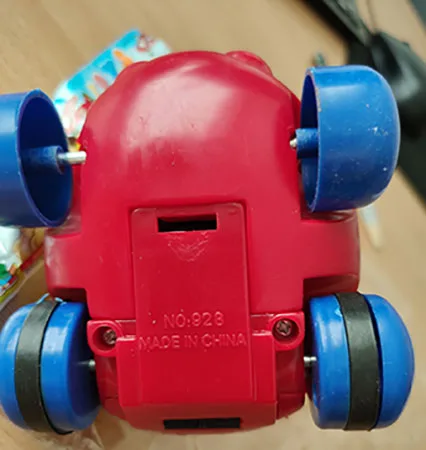 Toy car