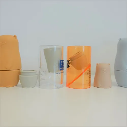 Nesting toy dolls