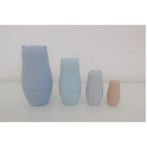 Nesting toy dolls