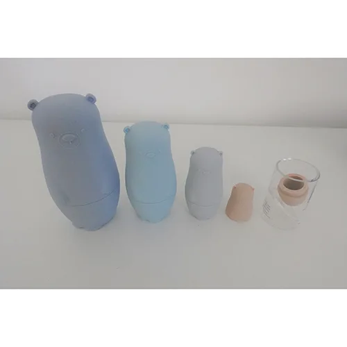 Nesting toy dolls